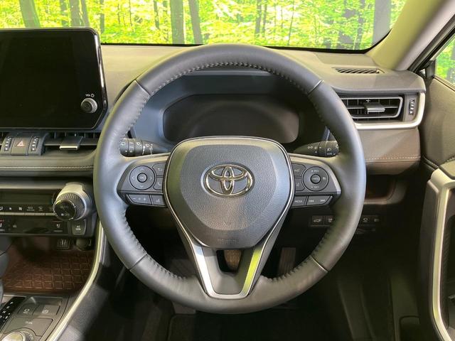 ＲＡＶ４ ハイブリッドＧ　４ＷＤ　純正１０．５型ナビ　全周囲カメラ　衝突被害軽減システム　１００Ｖ電源　レーダークルーズ　禁煙車　電動リアゲート　前席シートエアコン　メモリー機能付パワーシート　コーナーセンサー（11枚目）