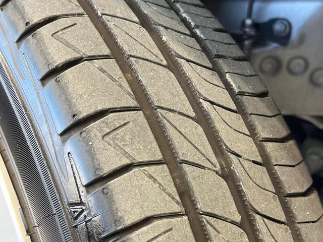 スペーシア Ｔ　電動スライドドア　ＳＤナビ　衝突被害軽減システム　禁煙車　コーナーセンサー　スマートキー　ＨＩＤヘッド　ＥＴＣ　オートライト　オートエアコン　Ｂｌｕｅｔｏｏｔｈ　ＣＤ　ＤＶＤ再生　フルセグ（31枚目）