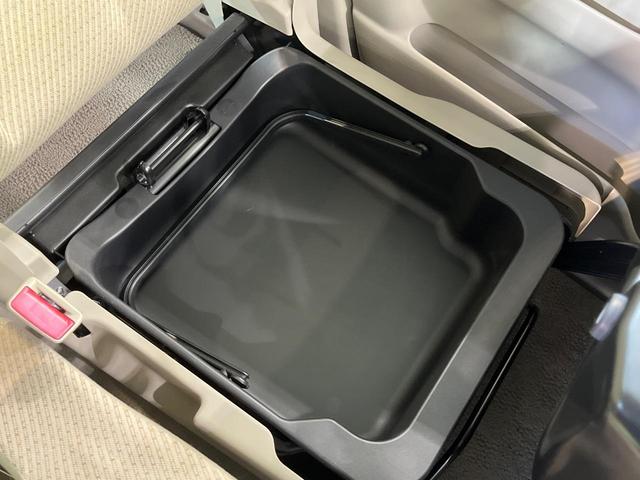 スペーシア Ｔ　電動スライドドア　ＳＤナビ　衝突被害軽減システム　禁煙車　コーナーセンサー　スマートキー　ＨＩＤヘッド　ＥＴＣ　オートライト　オートエアコン　Ｂｌｕｅｔｏｏｔｈ　ＣＤ　ＤＶＤ再生　フルセグ（52枚目）