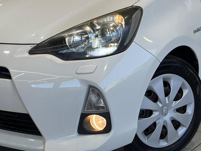 アクア Ｓ　純正ＳＤナビ　バックカメラ　禁煙車　スマートキー　ＬＥＤヘッド　ＥＴＣ　オートライト　オートエアコン　Ｂｌｕｅｔｏｏｔｈ　ＣＤ　地デジ　ヘッドライトウォッシャー（12枚目）