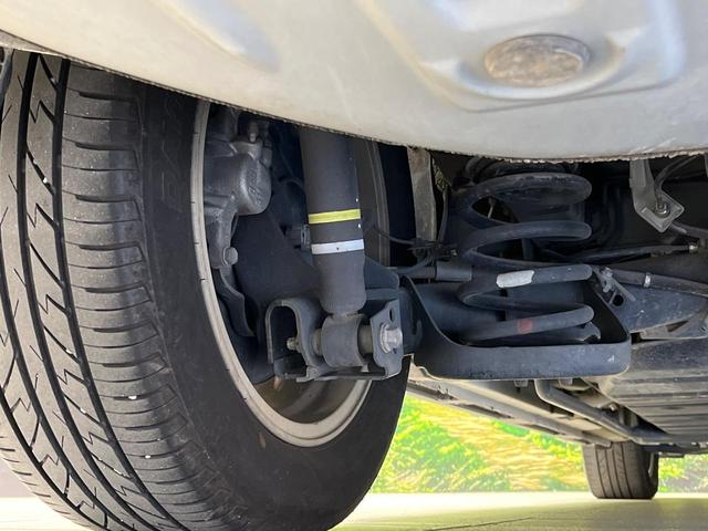 ヴォクシー ZS 煌 両側電動ドア SDナビ フリップダウンモニター バックカメラ 禁煙車 スマートキー LED ETC オートライト 純正16インチアルミ リアエアコン CD DVD再生 フルセグ(20枚目)