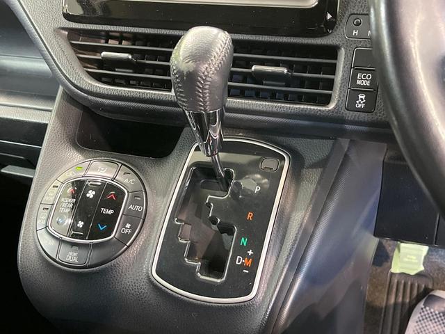 ヴォクシー ZS 煌 両側電動ドア SDナビ フリップダウンモニター バックカメラ 禁煙車 スマートキー LED ETC オートライト 純正16インチアルミ リアエアコン CD DVD再生 フルセグ(22枚目)