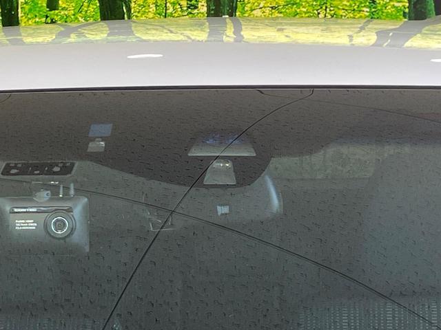 ヴェゼル ハイブリッドZ SDナビ バックカメラ シティブレーキアクティブシステム ETC ドライブレコーダー クルーズコントロール シートヒーター スマートキー&プッシュスタート 電動格納ミラー Bluetooth接続(3枚目)