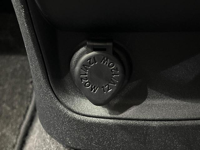 シエンタ Z 純正10.5インチナビ 全周囲カメラ 両側パワースライドドア ブラインドスポットモニター 衝突軽減システム レーダークルーズコントロール シートヒーター ハンドルヒーター ETC2.0(38枚目)