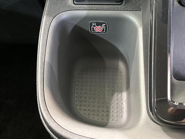 シエンタ Z 純正10.5インチナビ 全周囲カメラ 両側パワースライドドア ブラインドスポットモニター 衝突軽減システム レーダークルーズコントロール シートヒーター ハンドルヒーター ETC2.0(41枚目)