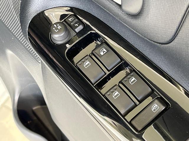 ムーヴキャンバス Gメイクアップ SAII 両側電動ドア 純正SDナビ バックカメラ 衝突被害軽減システム 禁煙車 ドラレコ スマートキー LEDヘッド ETC オートライト オートエアコン Bluetooth CD DVD再生 フルセグ(27枚目)