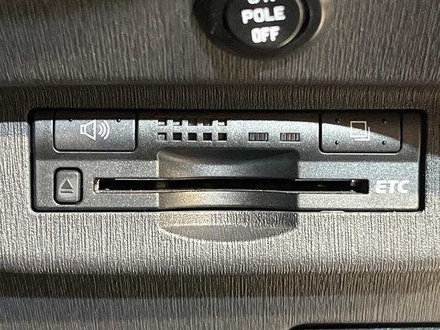 プリウス S 純正SDナビ バックカメラ 禁煙車 スマートキー HIDヘッド ビルトインETC オートライト オートエアコン Bluetooth CD フルセグ 純正15インチアルミ(6枚目)