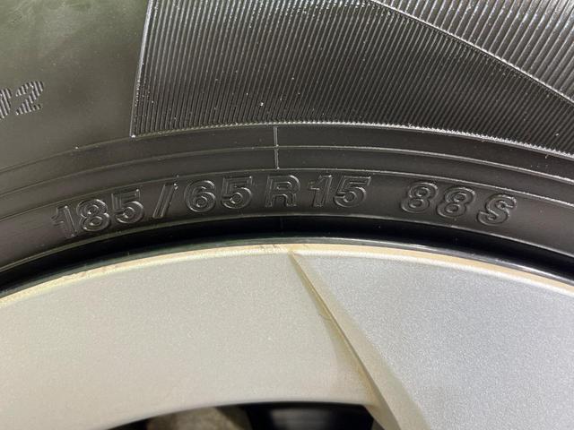 プリウス S 純正SDナビ バックカメラ 禁煙車 スマートキー HIDヘッド ビルトインETC オートライト オートエアコン Bluetooth CD フルセグ 純正15インチアルミ(57枚目)