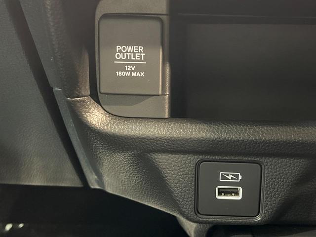 WR-V X 登録済未使用車 純正SDナビ バックカメラ 衝突被害軽減システム レーダークルーズ 禁煙車 コーナーセンサー スマートキー LEDヘッド オートハイビーム 車線逸脱警報 オートライト オートエアコン(32枚目)