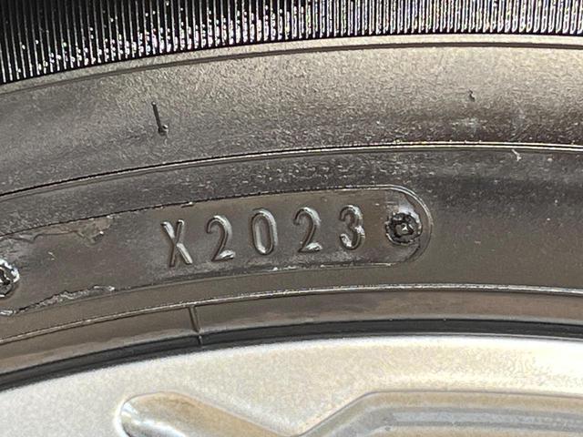 RAV4 G 4WD サンルーフ 純正9型ナビ 全周囲カメラ 衝突被害軽減システム レーダークルーズ 禁煙車 電動リアゲート 前席シートベンチレーション パワーシート ドラレコ コーナーセンサー スマートキー(32枚目)