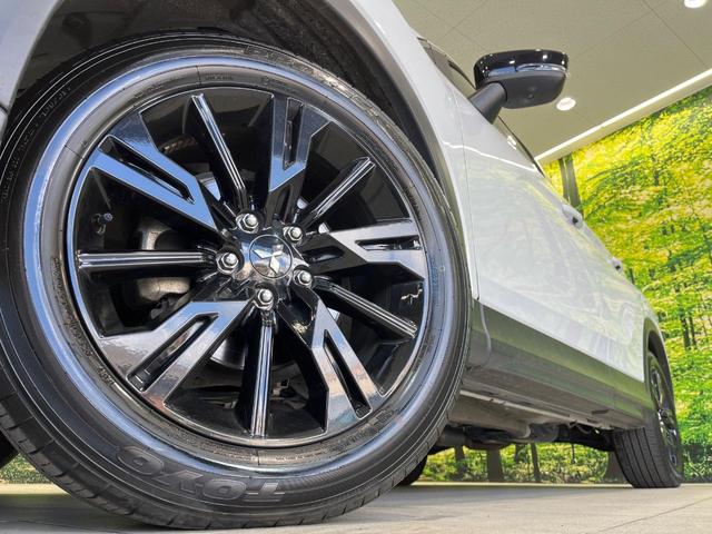 エクリプスクロス ブラックエディション 4WD サンルーフ 純正8型ナビ 全周囲カメラ 衝突被害軽減システム マイパイロット シートヒーター 禁煙車 電動リアゲート ハーフレザーシート パワーシート コーナーセンサー LEDヘッド(13枚目)