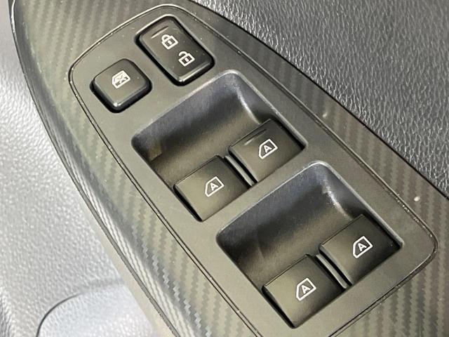 エクリプスクロス ブラックエディション 4WD サンルーフ 純正8型ナビ 全周囲カメラ 衝突被害軽減システム マイパイロット シートヒーター 禁煙車 電動リアゲート ハーフレザーシート パワーシート コーナーセンサー LEDヘッド(32枚目)