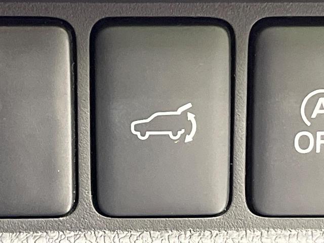 エクリプスクロス ブラックエディション 4WD サンルーフ 純正8型ナビ 全周囲カメラ 衝突被害軽減システム マイパイロット シートヒーター 禁煙車 電動リアゲート ハーフレザーシート パワーシート コーナーセンサー LEDヘッド(40枚目)