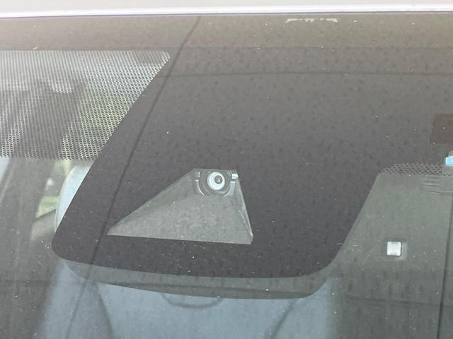 プリウス Aツーリングセレクション 純正9型ナビ バックカメラ トヨタセーフティセンス レーダークルーズ シートヒーター 禁煙車 コーナーセンサー スマートキー LEDヘッド ETC オートハイビーム オートライト オートエアコン(3枚目)