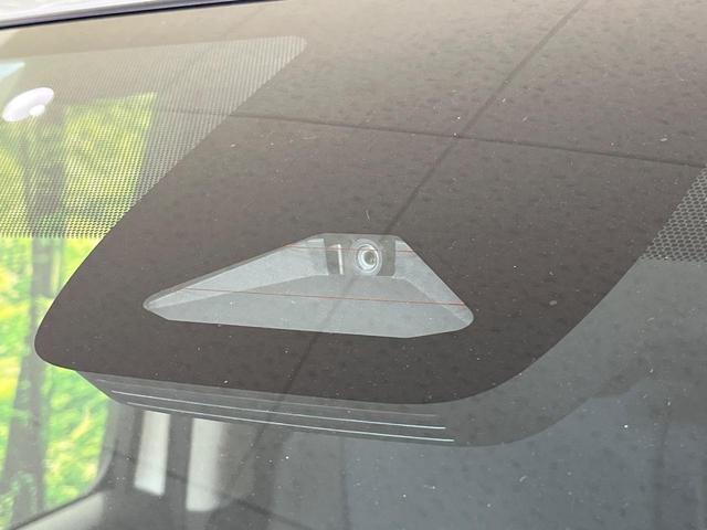 シエンタ ハイブリッドＧ　１０．５インチナビ　両側電動ドア　全周囲カメラ　衝突被害軽減システム　１００Ｖ電源　レーダークルーズ　禁煙車　コーナーセンサー　スマートキー　ＬＥＤヘッド　ビルトインＥＴＣ　オートハイビーム（5枚目）