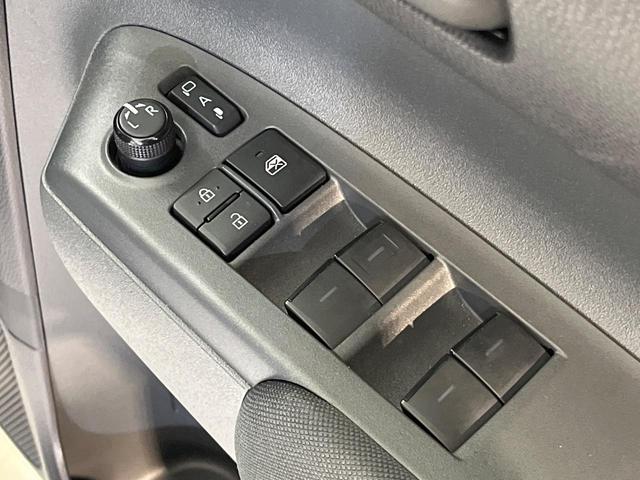 シエンタ ハイブリッドＧ　１０．５インチナビ　両側電動ドア　全周囲カメラ　衝突被害軽減システム　１００Ｖ電源　レーダークルーズ　禁煙車　コーナーセンサー　スマートキー　ＬＥＤヘッド　ビルトインＥＴＣ　オートハイビーム（46枚目）