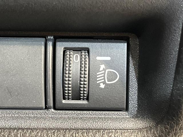 シエンタ ハイブリッドＧ　１０．５インチナビ　両側電動ドア　全周囲カメラ　衝突被害軽減システム　１００Ｖ電源　レーダークルーズ　禁煙車　コーナーセンサー　スマートキー　ＬＥＤヘッド　ビルトインＥＴＣ　オートハイビーム（49枚目）