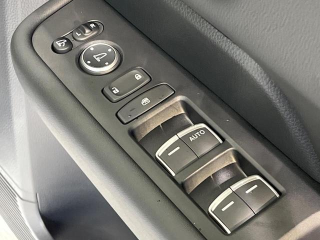 ステップワゴン e:HEVスパーダ 登録済未使用車 純正11.4インチナビ バックカメラ ホンダセンシング 両側パワースライドドア アダプティブクルーズコントロール クリアランスソナー シートヒーター オートマチックハイビーム(41枚目)