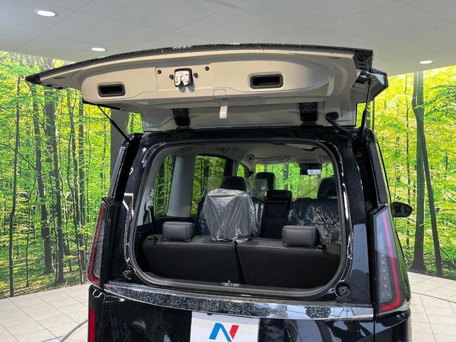 セレナ e-パワー ハイウェイスターV 登録済み未使用車 プロパイロット 純正12インチナビ 全周囲カメラ 衝突軽減システム クリアランスソナー 両側パワースライドドア ブラインドスポットモニター ETC2.0 フルセグTV(51枚目)