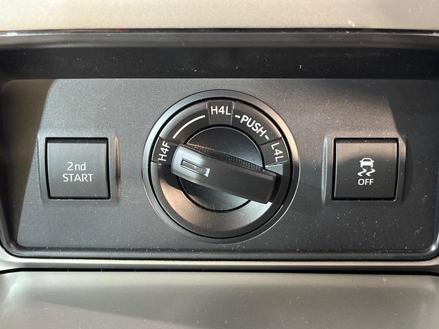 ランドクルーザープラド ＴＸ　Ｌパッケージ　マットブラックエディション　サンルーフ　メーカーオプションナビ　全周囲カメラ　ＢＳＭ　衝突被害軽減　レーダークルーズ　禁煙車　レザーシート　シートエアコン　ドラレコ　コーナーセンサー　スマートキー　ＬＥＤヘッド　ＥＴＣ２．０（47枚目）