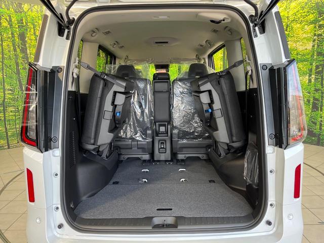 セレナ ｅ－パワー　ハイウェイスターＶ　純正１２．３インチナビ　アラウンドビューモニター　プロパイロット　インテリジェントエマージェンシーブレーキ　両側パワースライドドア　インテリジェントルームミラー　ＥＴＣ　ドライブレコーダー（11枚目）