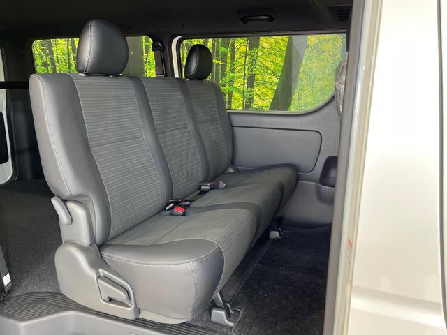 ハイエースバン ロングスーパーGL ダークプライムS 禁煙車 両側電動ドア 衝突被害軽減システム ハーフレザーシート コーナーセンサー スマートキー LEDヘッド オートハイビーム オートライト オートエアコン LED 100V電源(9枚目)