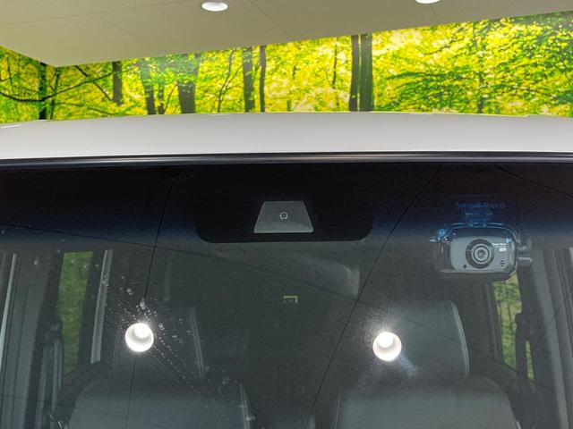 N-BOXカスタム G・Lターボホンダセンシング ターボ 両側電動ドア 純正SDナビ バックカメラ 衝突被害軽減システム レーダークルーズ 禁煙車 ハーフレザーシート ドラレコ スマートキー LEDヘッド ビルトインETC オートライト(3枚目)