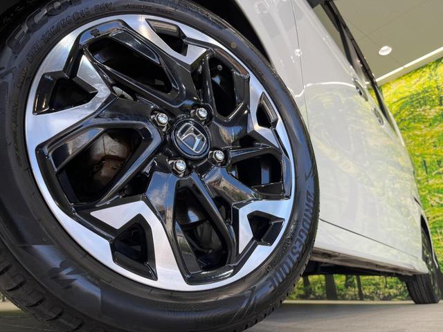 N-BOXカスタム G・Lターボホンダセンシング ターボ 両側電動ドア 純正SDナビ バックカメラ 衝突被害軽減システム レーダークルーズ 禁煙車 ハーフレザーシート ドラレコ スマートキー LEDヘッド ビルトインETC オートライト(13枚目)