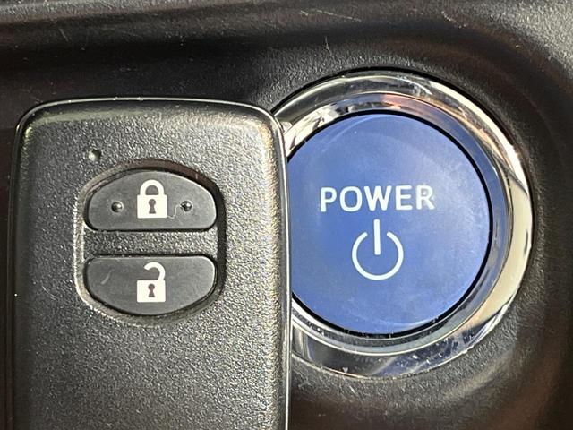 アクア S 純正SDナビ バックカメラ 禁煙車 スマートキー ビルトインETC オートライト オートエアコン Bluetooth CD 地デジ(6枚目)