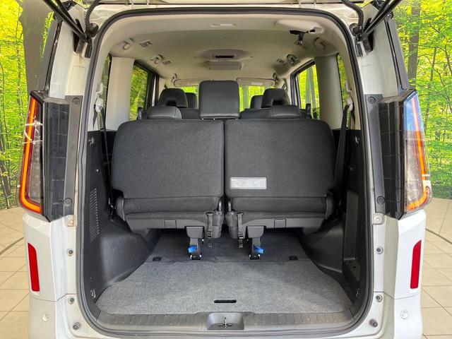 セレナ ハイウェイスターV 純正12インチナビ 純正エアロ プロパイロット 両側電動ドア 後席モニター 全周囲カメラ 衝突被害軽減システム レーダークルーズ 禁煙車 コーナーセンサー スマートキー LEDヘッド ビルトインETC(11枚目)