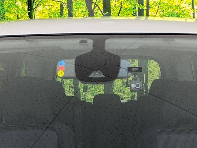 セレナ ハイウェイスターＧ　両側電動ドア　ＢＩＧ－Ｘ９型ナビ　後席モニター　全周囲カメラ　衝突被害軽減システム　禁煙車　コーナーセンサー　スマートキー　ＬＥＤヘッド　ビルトインＥＴＣ　クルコン　パークアシスト　オートライト（5枚目）