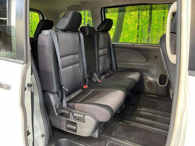 セレナ ハイウェイスターＧ　両側電動ドア　ＢＩＧ－Ｘ９型ナビ　後席モニター　全周囲カメラ　衝突被害軽減システム　禁煙車　コーナーセンサー　スマートキー　ＬＥＤヘッド　ビルトインＥＴＣ　クルコン　パークアシスト　オートライト（9枚目）