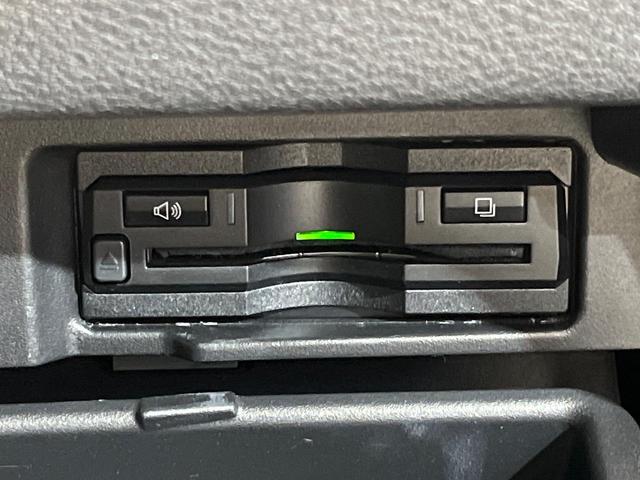 セレナ ハイウェイスターＧ　両側電動ドア　ＢＩＧ－Ｘ９型ナビ　後席モニター　全周囲カメラ　衝突被害軽減システム　禁煙車　コーナーセンサー　スマートキー　ＬＥＤヘッド　ビルトインＥＴＣ　クルコン　パークアシスト　オートライト（32枚目）