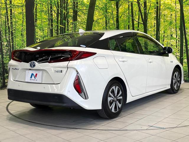 プリウスPHV A 純正9型ナビ 全周囲カメラ 衝突被害軽減システム レーダークルーズ 禁煙車 パワーシート ドラレコ コーナーセンサー スマートキー LEDヘッド ビルトインETC オートハイビーム 車線逸脱警報(17枚目)