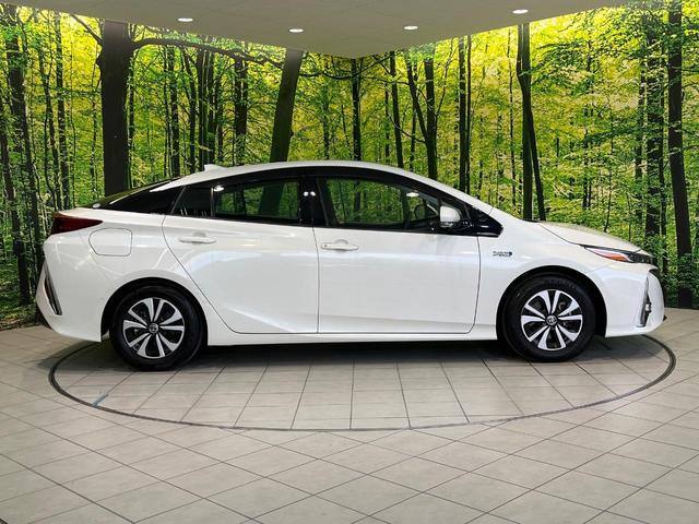 プリウスPHV A 純正9型ナビ 全周囲カメラ 衝突被害軽減システム レーダークルーズ 禁煙車 パワーシート ドラレコ コーナーセンサー スマートキー LEDヘッド ビルトインETC オートハイビーム 車線逸脱警報(54枚目)