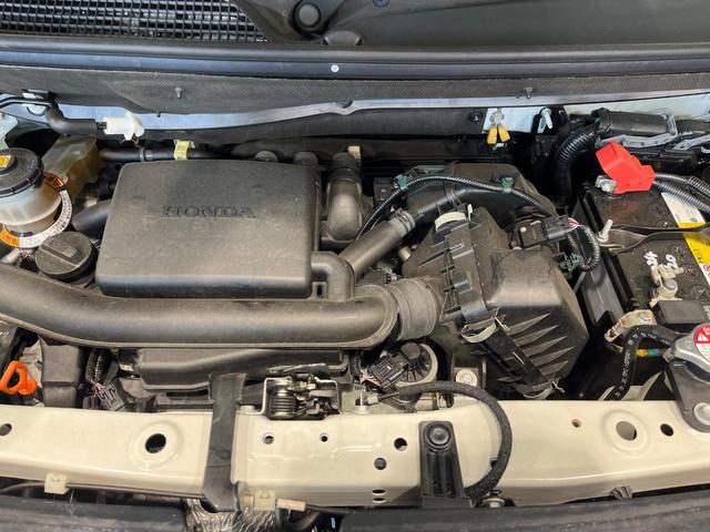 Ｎ－ＢＯＸカスタム Ｌ　両側電動ドア　純正ＳＤナビ　バックカメラ　衝突被害軽減システム　レーダークルーズ　禁煙車　ドラレコ　コーナーセンサー　スマートキー　ＬＥＤヘッド　ビルトインＥＴＣ　車線逸脱警報　オートライト（18枚目）