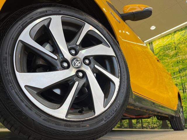 アクア X-アーバン 純正9型ナビ バックカメラ 禁煙車 ハーフレザーシート スマートキー LEDヘッド ETC オートライト オートエアコン 純正16インチアルミ Bluetooth CD DVD再生 フルセグ(13枚目)