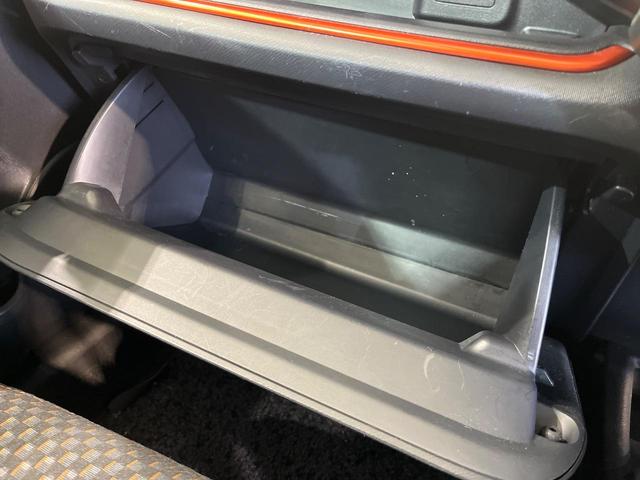 アクア X-アーバン 純正9型ナビ バックカメラ 禁煙車 ハーフレザーシート スマートキー LEDヘッド ETC オートライト オートエアコン 純正16インチアルミ Bluetooth CD DVD再生 フルセグ(32枚目)