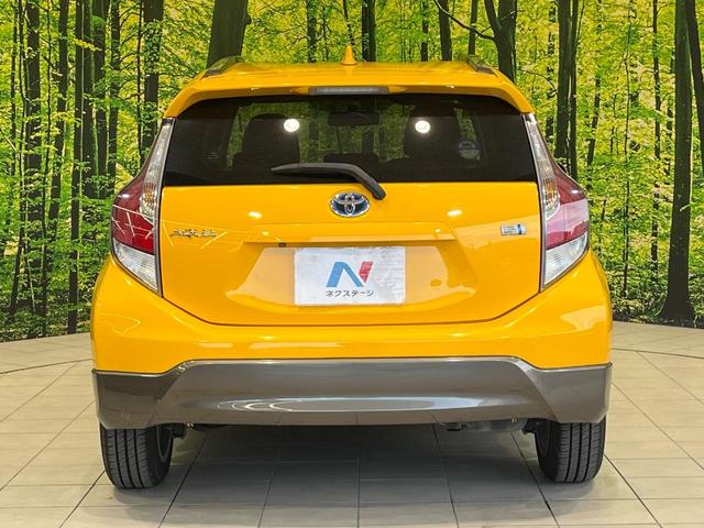 アクア X-アーバン 純正9型ナビ バックカメラ 禁煙車 ハーフレザーシート スマートキー LEDヘッド ETC オートライト オートエアコン 純正16インチアルミ Bluetooth CD DVD再生 フルセグ(41枚目)