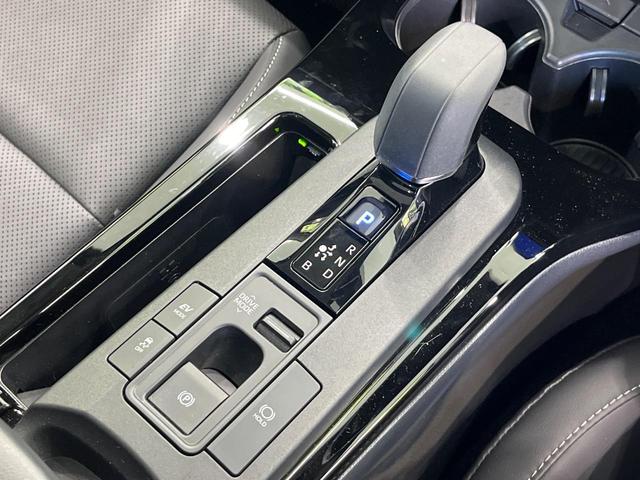 プリウス Z ガラスルーフ 純正12型ナビ 全周囲カメラ 衝突被害軽減 デジタルミラー レーダークルーズ 禁煙車 電動リアゲート シートエアコン パワーシート コーナーセンサー スマートキー LED ETC(22枚目)