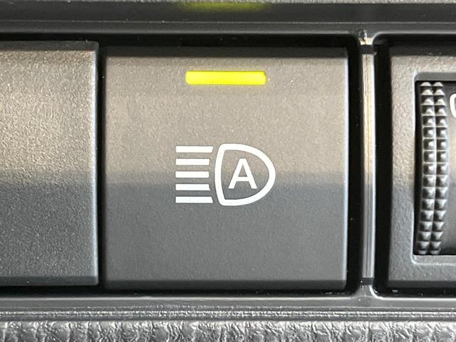 プリウス Z ガラスルーフ 純正12型ナビ 全周囲カメラ 衝突被害軽減 デジタルミラー レーダークルーズ 禁煙車 電動リアゲート シートエアコン パワーシート コーナーセンサー スマートキー LED ETC(32枚目)