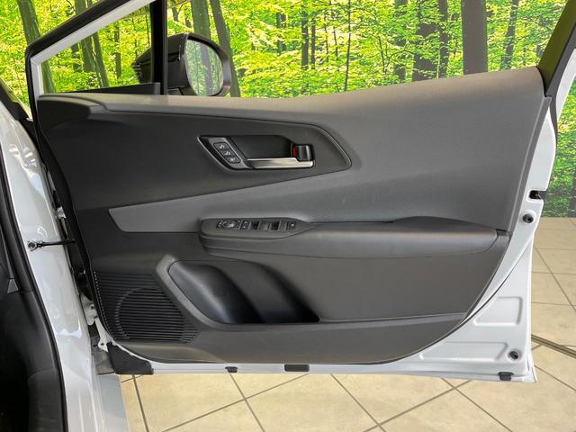 プリウス Z ガラスルーフ 純正12型ナビ 全周囲カメラ 衝突被害軽減 デジタルミラー レーダークルーズ 禁煙車 電動リアゲート シートエアコン パワーシート コーナーセンサー スマートキー LED ETC(53枚目)