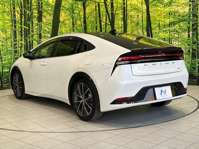 プリウス Z ガラスルーフ 純正12型ナビ 全周囲カメラ 衝突被害軽減 デジタルミラー レーダークルーズ 禁煙車 電動リアゲート シートエアコン パワーシート コーナーセンサー スマートキー LED ETC(62枚目)