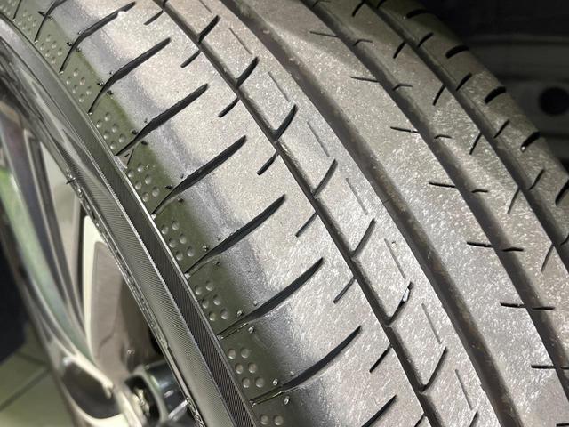 プリウス Z ガラスルーフ 純正12型ナビ 全周囲カメラ 衝突被害軽減 デジタルミラー レーダークルーズ 禁煙車 電動リアゲート シートエアコン パワーシート コーナーセンサー スマートキー LED ETC(68枚目)