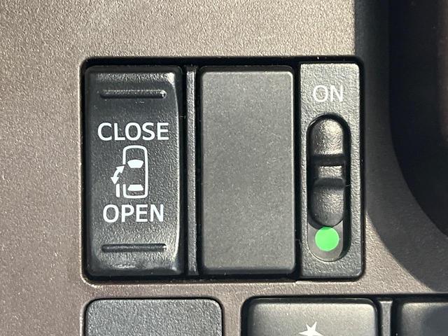 タンク Ｘ　Ｓ　電動スライドドア　純正ナビ　バックカメラ　衝突被害軽減システム　禁煙車　コーナーセンサー　スマートキー　ＥＴＣ　ロールサンシェード　オートハイビーム　オートライト　オートエアコン　Ｂｌｕｅｔｏｏｔｈ（5枚目）