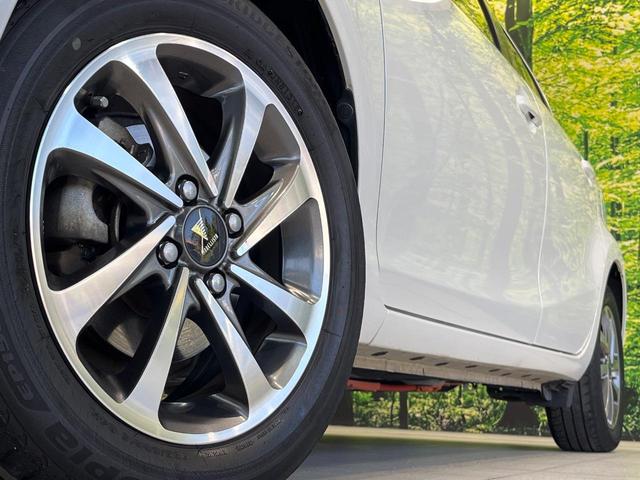 アクア リルヴィーG 純正SDナビ バックカメラ 衝突被害軽減 禁煙車 ドラレコ スマートキー LED シートヒーター ETC クルコン オートハイビーム オートライト オートエアコン 純正15インチアルミ(13枚目)