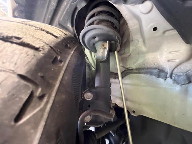 アクア リルヴィーG 純正SDナビ バックカメラ 衝突被害軽減 禁煙車 ドラレコ スマートキー LED シートヒーター ETC クルコン オートハイビーム オートライト オートエアコン 純正15インチアルミ(20枚目)