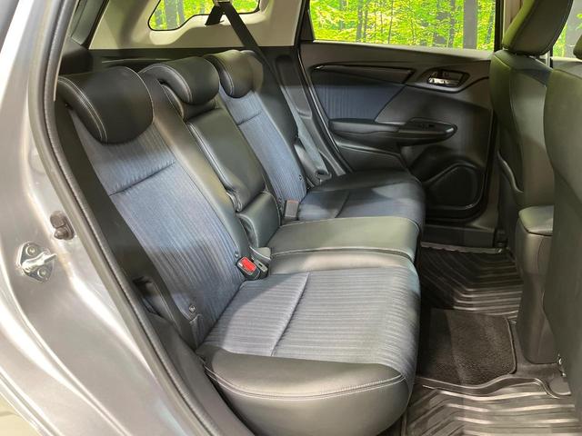 シャトル ハイブリッドＺ　ホンダセンシング　純正ＳＤナビ　バックカメラ　ホンダセンシング　アダプティブクルーズコントロール　シートヒーター　ＥＴＣ　ドライブレコーダー　Ｂｌｕｅｔｏｏｔｈ接続　電動格納ミラー　オートエアコン　オートライト（9枚目）