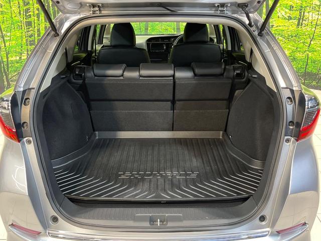 シャトル ハイブリッドＺ　ホンダセンシング　純正ＳＤナビ　バックカメラ　ホンダセンシング　アダプティブクルーズコントロール　シートヒーター　ＥＴＣ　ドライブレコーダー　Ｂｌｕｅｔｏｏｔｈ接続　電動格納ミラー　オートエアコン　オートライト（10枚目）