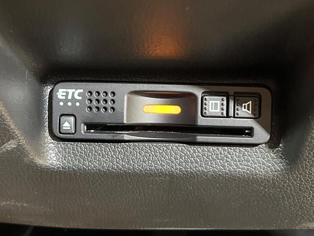 シャトル ハイブリッドＺ　ホンダセンシング　純正ＳＤナビ　バックカメラ　ホンダセンシング　アダプティブクルーズコントロール　シートヒーター　ＥＴＣ　ドライブレコーダー　Ｂｌｕｅｔｏｏｔｈ接続　電動格納ミラー　オートエアコン　オートライト（41枚目）
